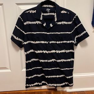 Medium J Crew Camp Shirt. Navy Blue with a horizontal white flower stripe.